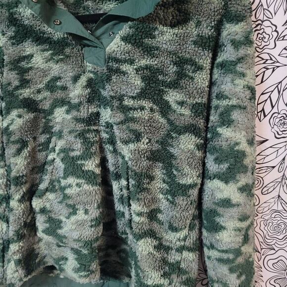 Eddie Bauer Sherpa camouflage print pullover sweater kangaroo pocket med outdoor - Picture 3 of 12